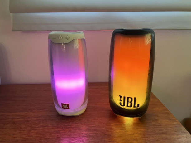 jbl-puls-4-big-1
