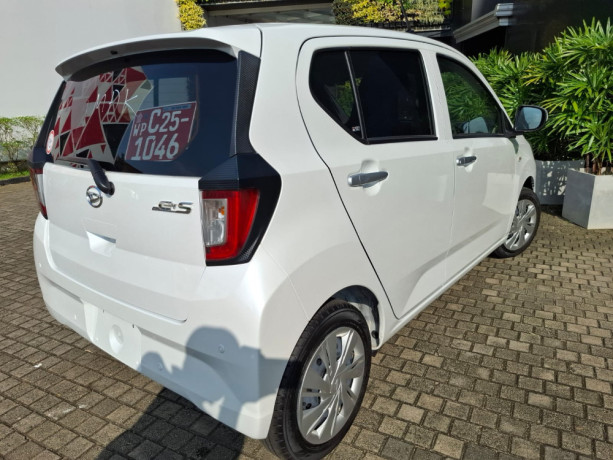 daihatsu-mira-x-safety-big-1