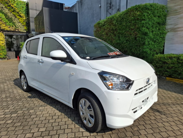 daihatsu-mira-x-safety-big-0