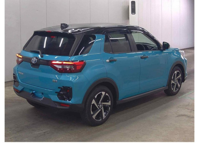 toyota-raize-z-1200-hybrid-big-2