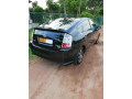 toyota-prius-small-2