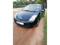 toyota-prius-small-1