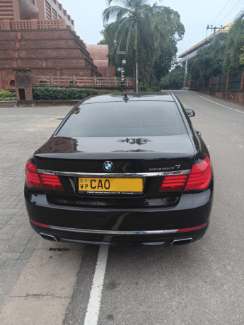 bmw-7-series-big-1