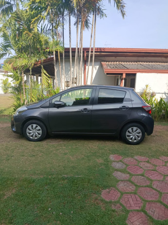 toyota-vitz-for-sale-big-0