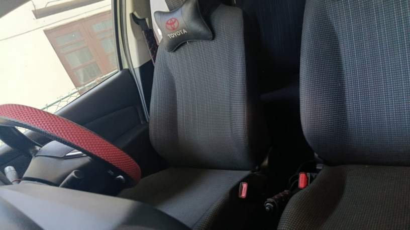 toyota-vitz-for-sale-big-3